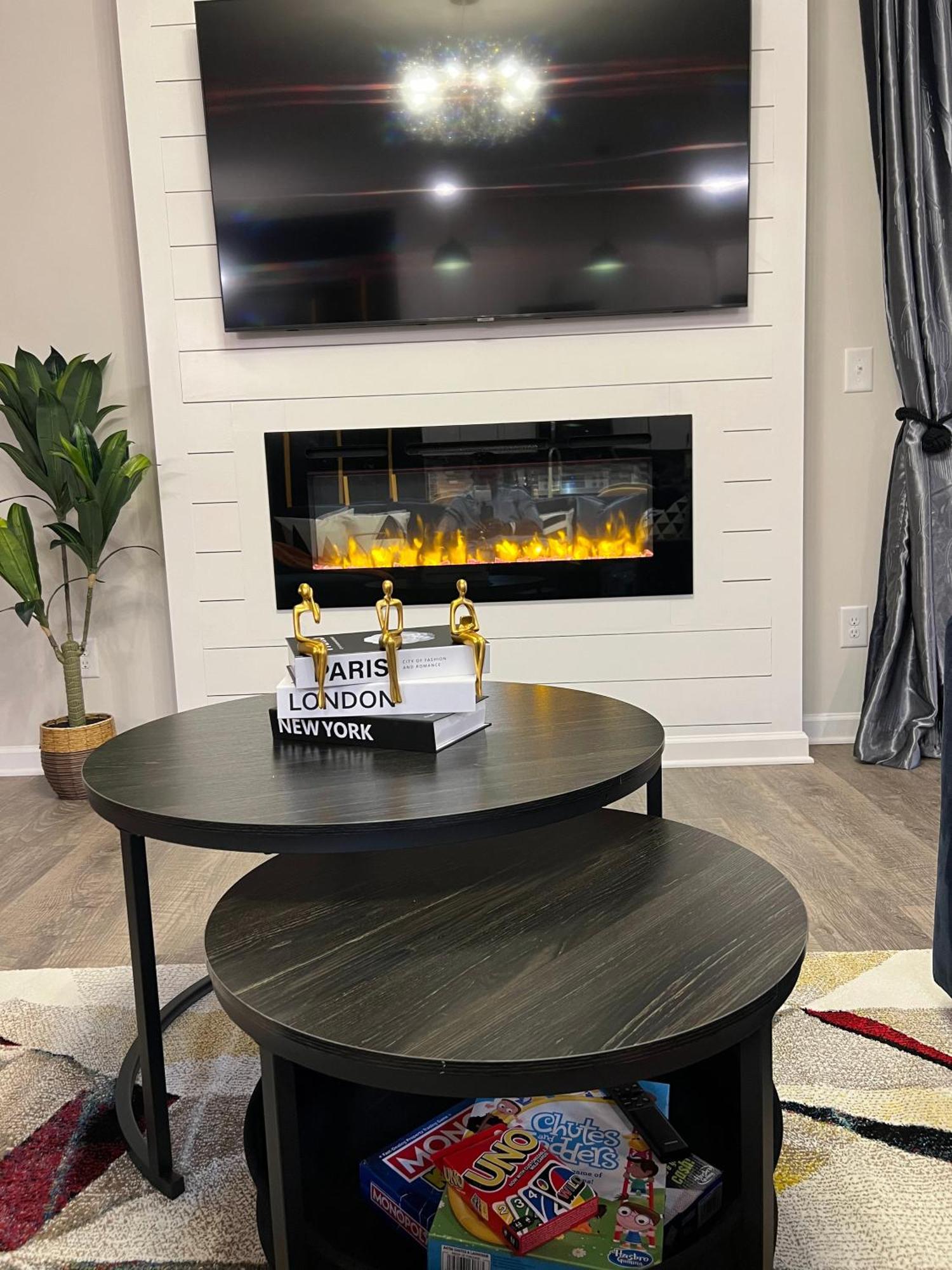 הוילה Raleigh Luxe Family Retreat- 15 Min To Downtown, Kids Gear, Fast Wifi For Wfh, Ev & Pet Friendly מראה חיצוני תמונה