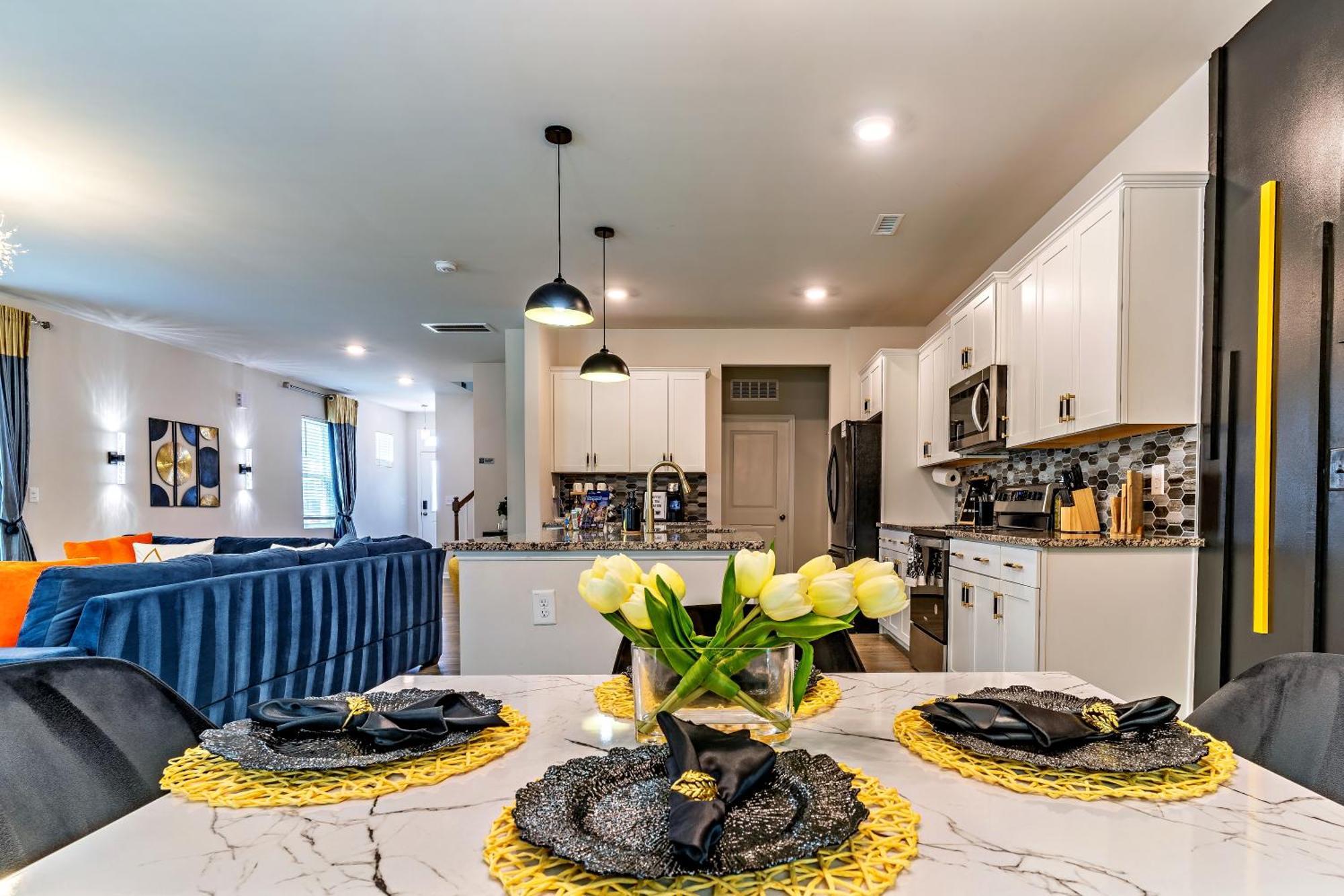 הוילה Raleigh Luxe Family Retreat- 15 Min To Downtown, Kids Gear, Fast Wifi For Wfh, Ev & Pet Friendly מראה חיצוני תמונה