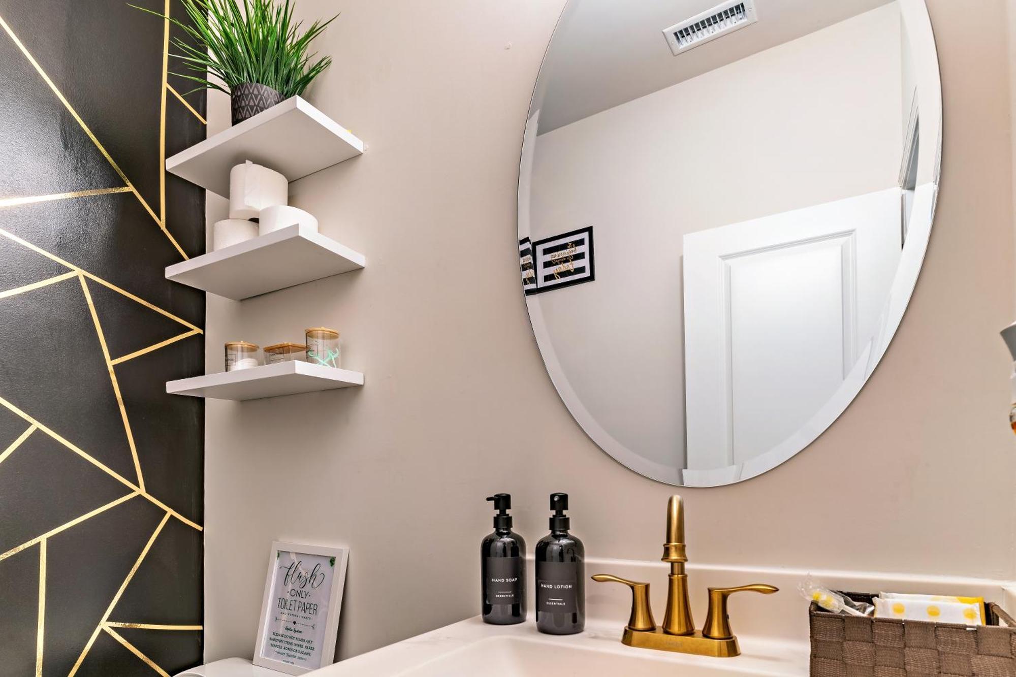 הוילה Raleigh Luxe Family Retreat- 15 Min To Downtown, Kids Gear, Fast Wifi For Wfh, Ev & Pet Friendly מראה חיצוני תמונה