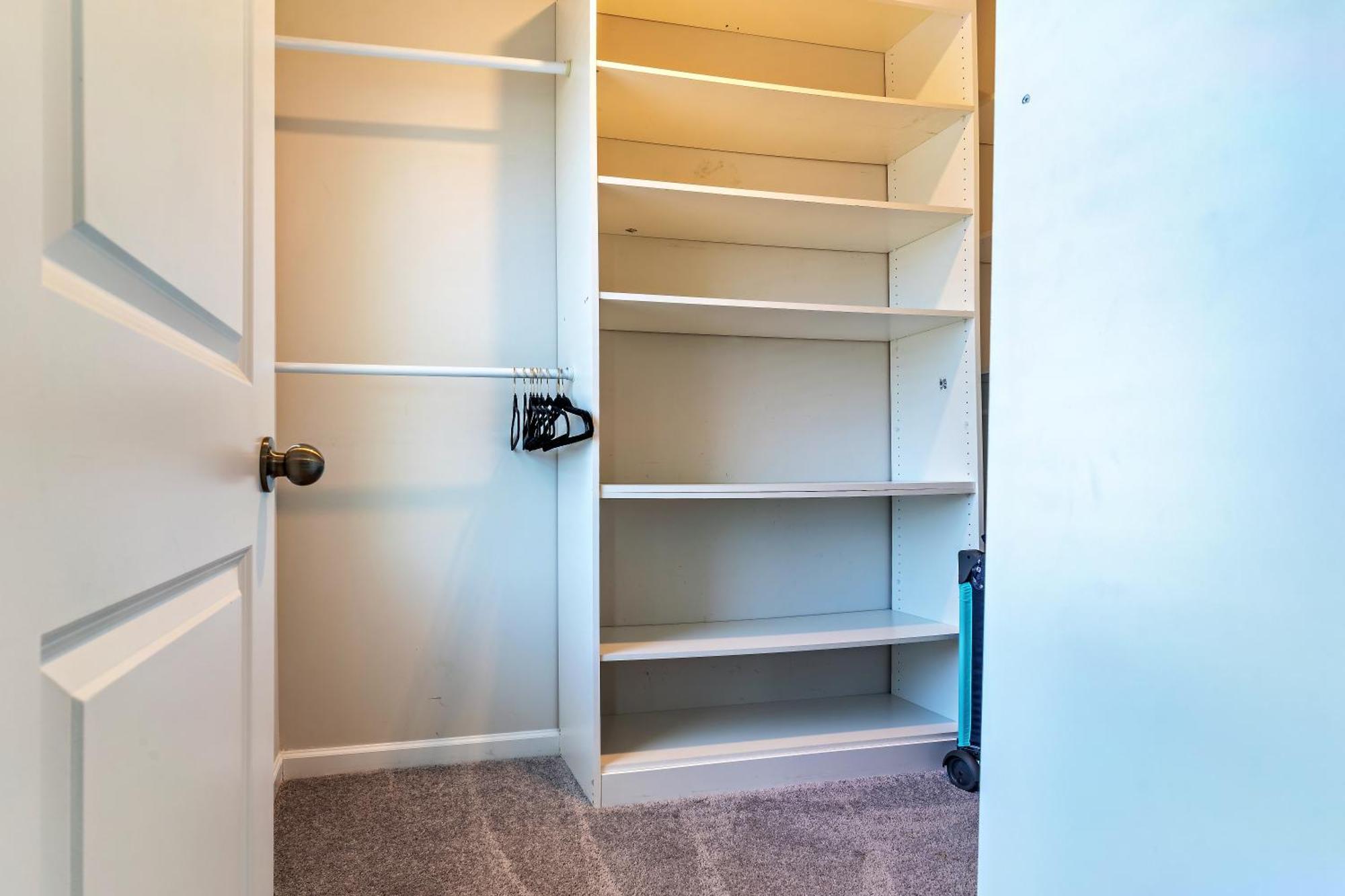 הוילה Raleigh Luxe Family Retreat- 15 Min To Downtown, Kids Gear, Fast Wifi For Wfh, Ev & Pet Friendly מראה חיצוני תמונה
